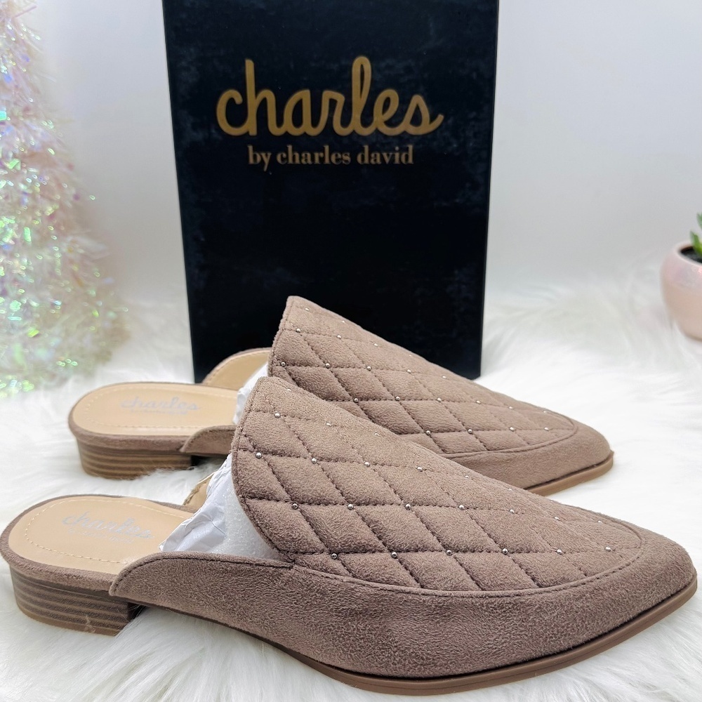 CHARLES BY CHARLES DAVID Este Quilted Microsuede Mule Flats Taupe size 8